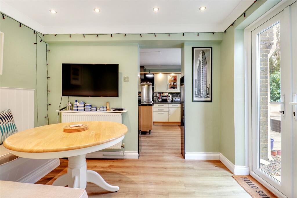 4 bedroom detached house for sale in Glengorse, Battle, East Sussex, TN33