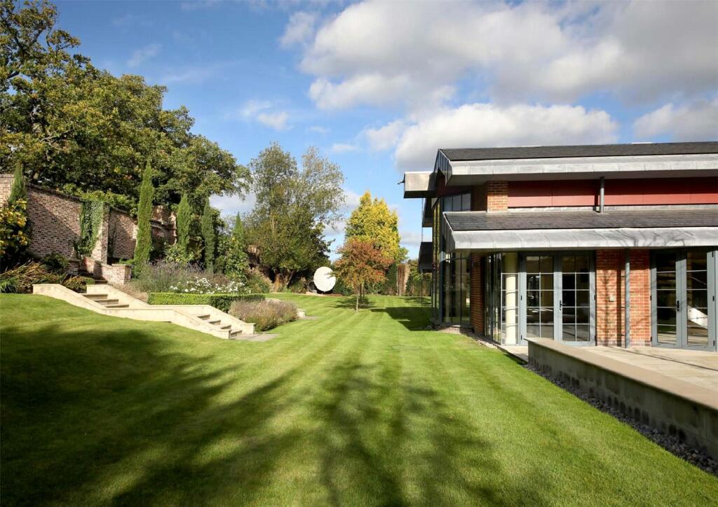 5 bedroom detached house for sale in Claremont Drive, Esher, Surrey, KT10