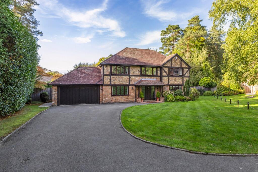 Main image of property: Partridge Close, Ewshot, Farnham, Hampshire, GU10