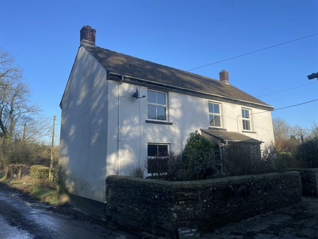 3 bedroom detached house for sale in Crowden Northlew Okehampton