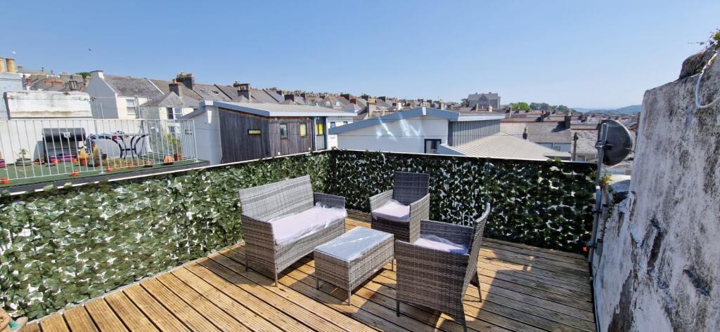 Main image of property: 18 Greenbank Avenue