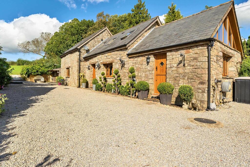 3 bedroom detached house for sale in Croesyceiliog, Cwmbran, NP44