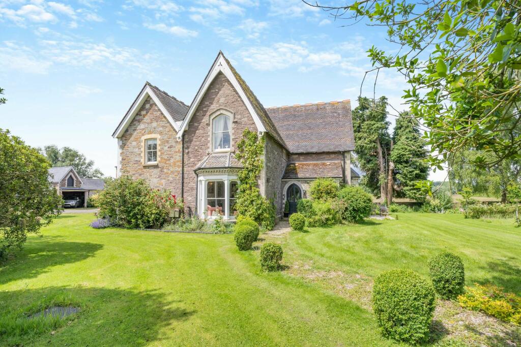 5 bedroom detached house for sale in Maryport Street, Usk, NP15