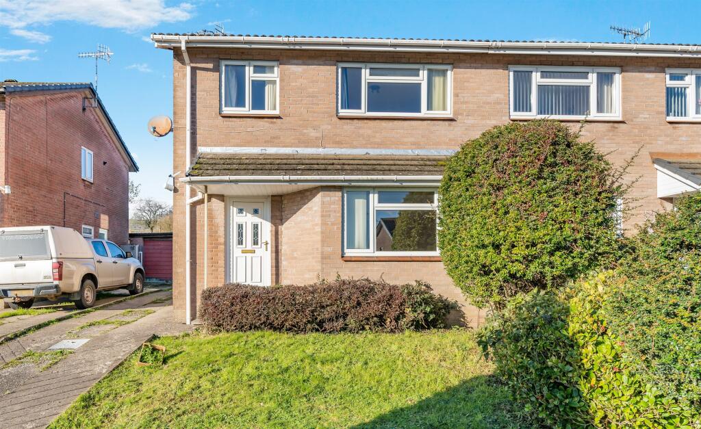 Main image of property: Ty Gwyn Road, Little Mill, Pontypool