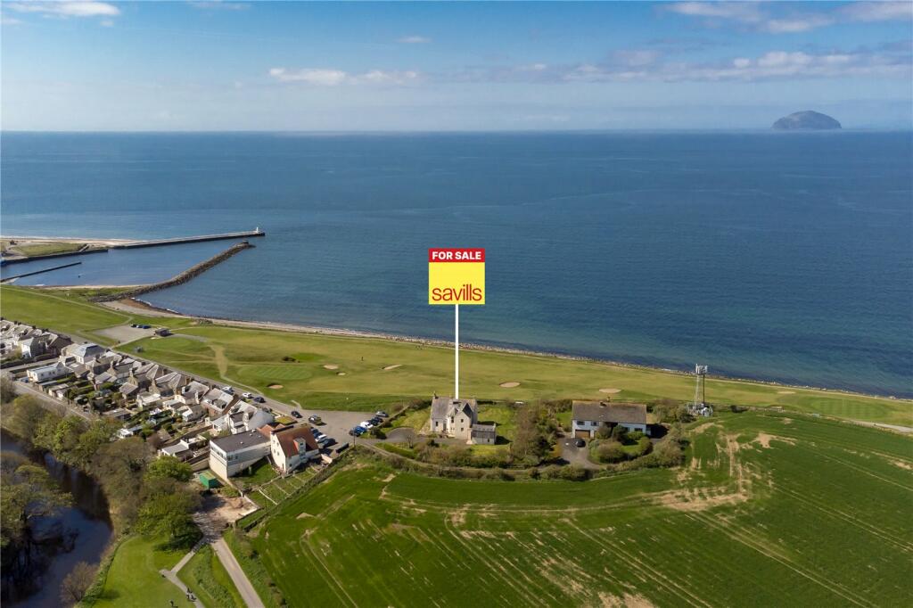 4 bedroom detached house for sale in Knockavalley, Golf Course, Girvan