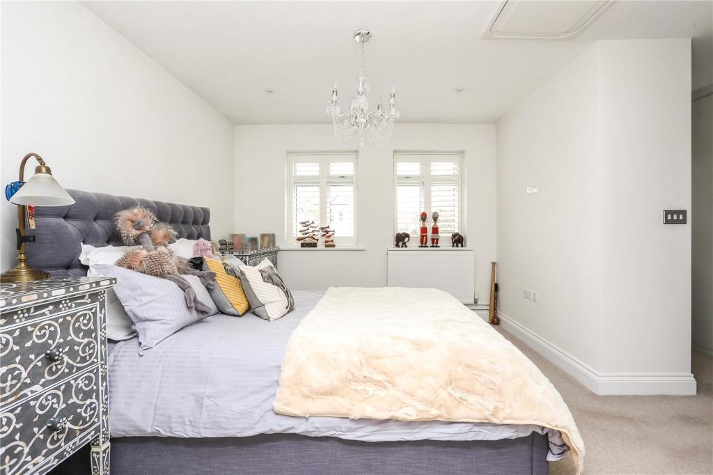 2 bedroom apartment for sale in Arden Court, Arden Grove, Harpenden