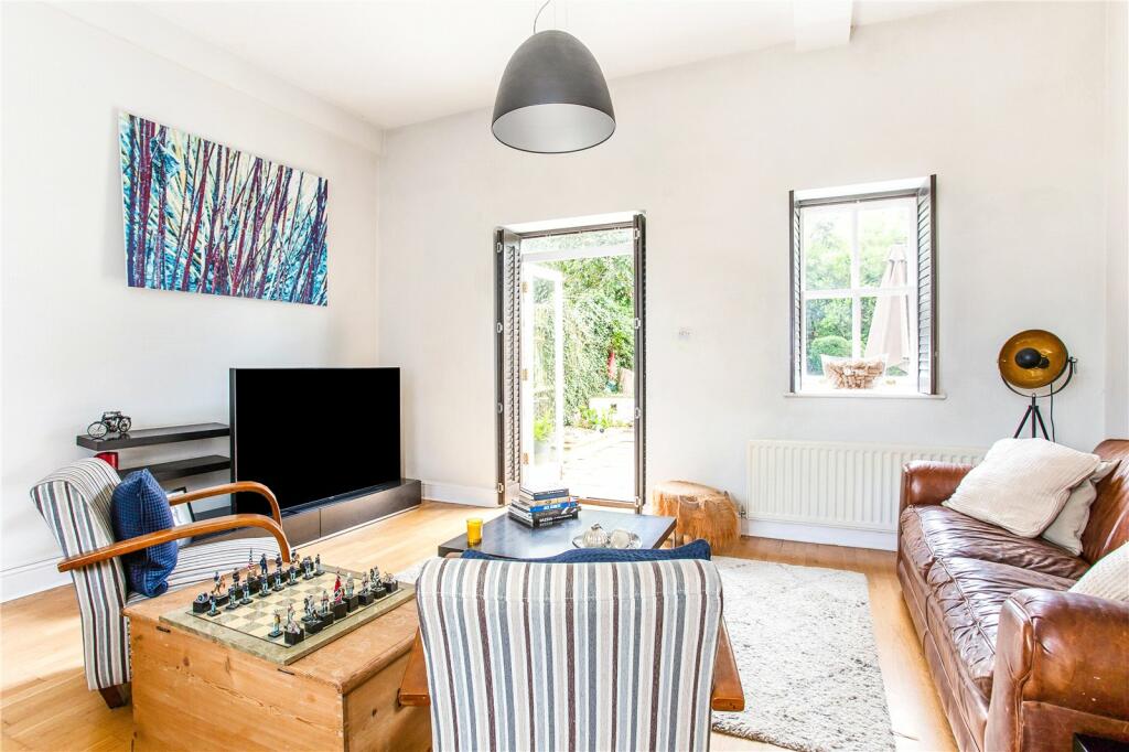Additional property image - Tewin Water, Welwyn, Hertfordshire, AL6