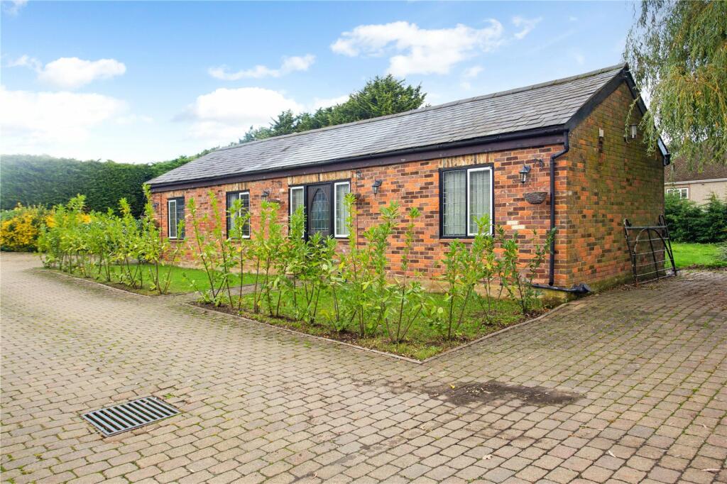 Main image of property: Windmill Road, Pepperstock, Hertfordshire, LU1