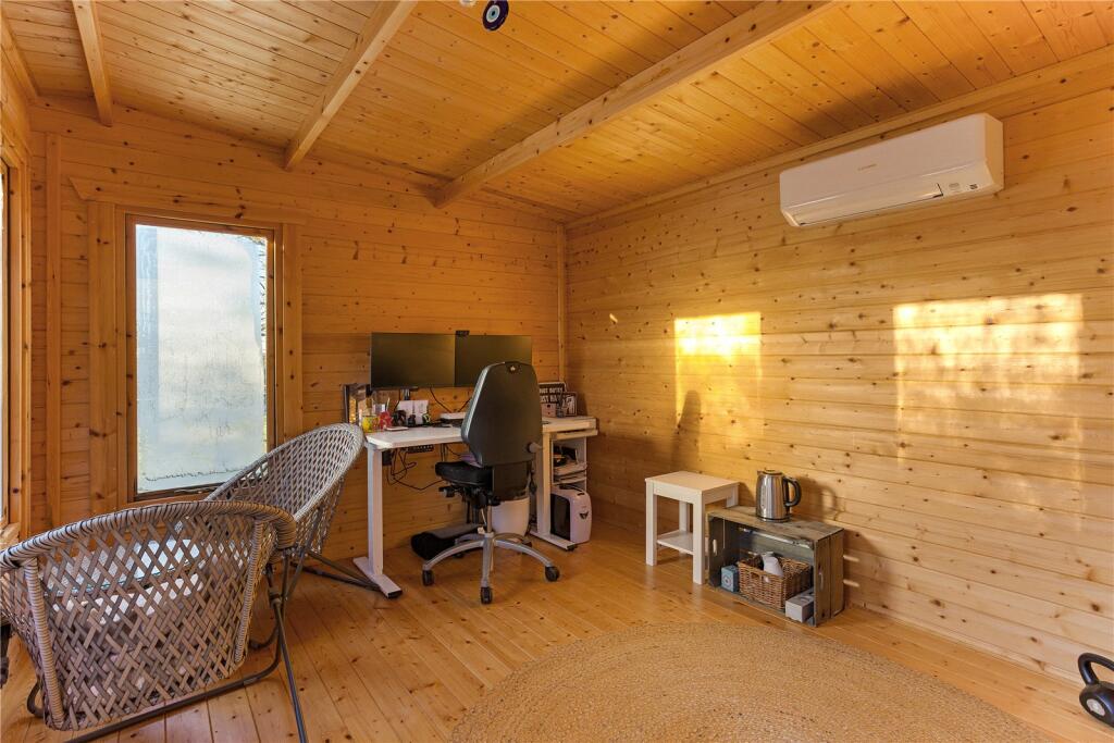 Additional property image - Bower Heath Lane, Bower Heath, Harpenden, Hertfordshire, AL5