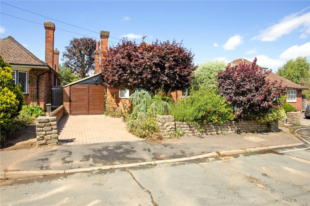 Additional property image - Amberley Close, Harpenden, Hertfordshire, AL5