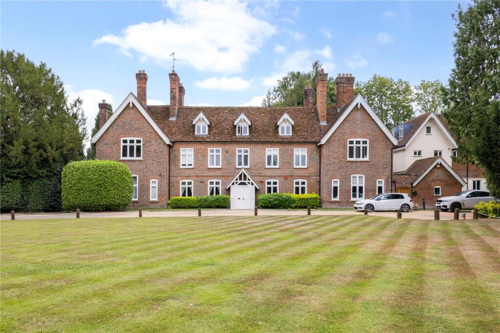 Main image of property: Coopers Green Lane, Hatfield, Hertfordshire, AL10