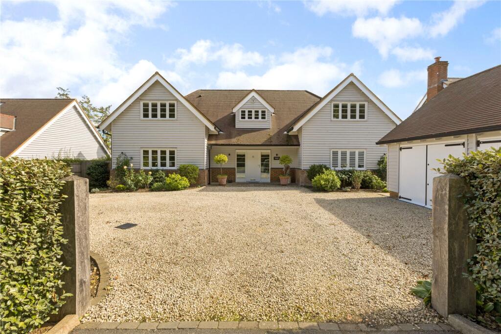 Main image of property: Cotton Spring View, Flamstead, St. Albans, Hertfordshire, AL3