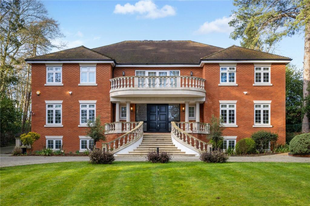 Main image of property: Harmer Green Lane, Welwyn, Hertfordshire, AL6