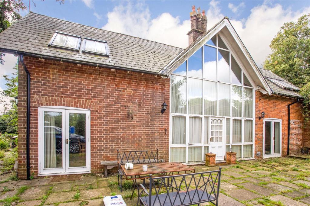 Equestrian facility for sale in Kings Walden, Hitchin, Hertfordshire, SG4