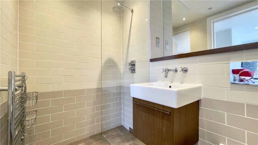 2 bedroom penthouse for rent in Whetstone Park, Covent Garden, London, WC2A