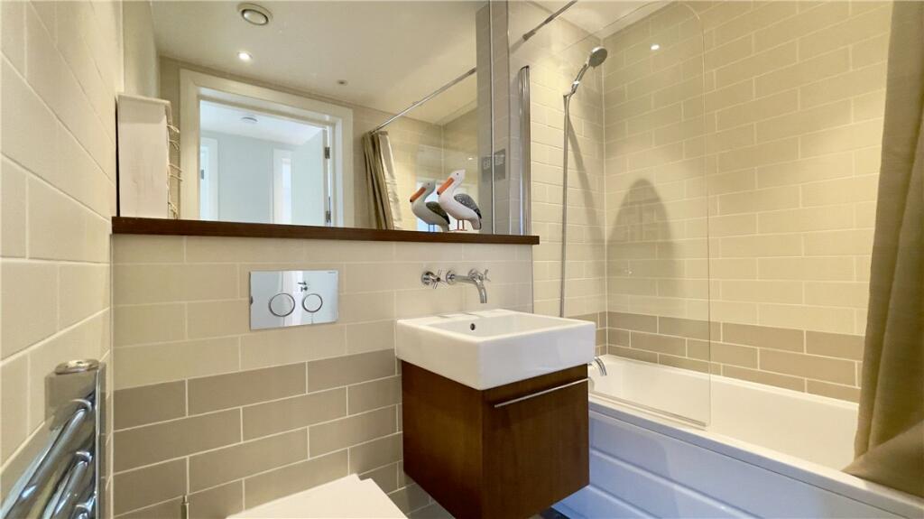 2 bedroom penthouse for rent in Whetstone Park, Covent Garden, London, WC2A