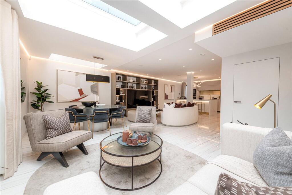 Main image of property: South Molton Street, Mayfair, London, W1K