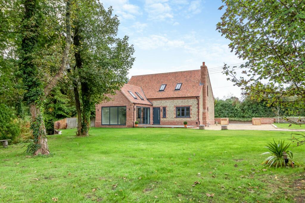 4 bedroom detached house for sale in Langham Road, Binham, Fakenham