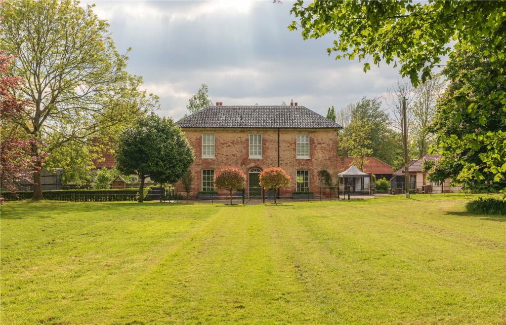 7 bedroom detached house for sale in Southburgh, Thetford, Norfolk, IP25