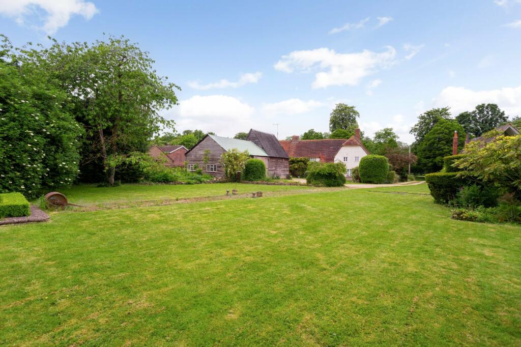 5 bedroom detached house for sale in Milton Lane, Steventon, Abingdon