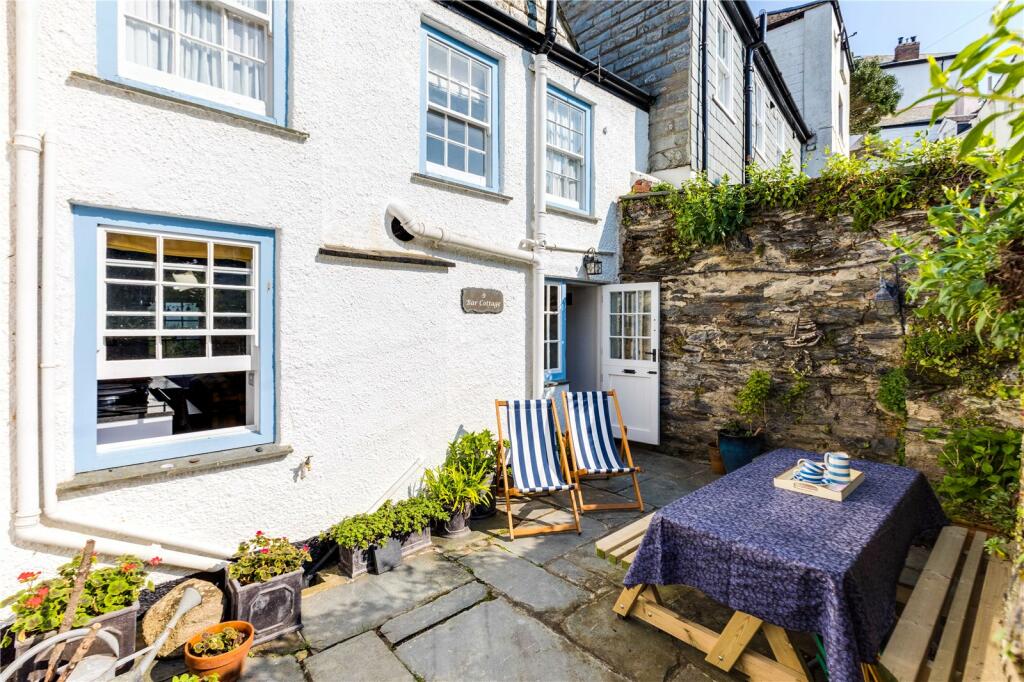 2 bedroom terraced house for sale in Dolphin Street, Port Isaac