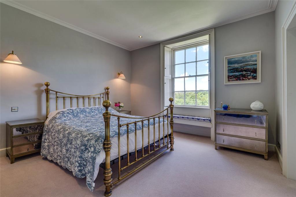 7 bedroom detached house for sale in MawganInMeneage, Helston