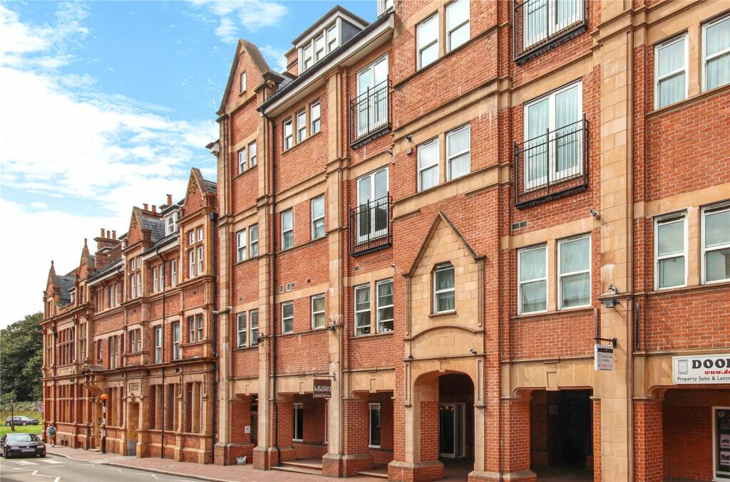 2 bedroom apartment for sale in Post Office Square, London Road