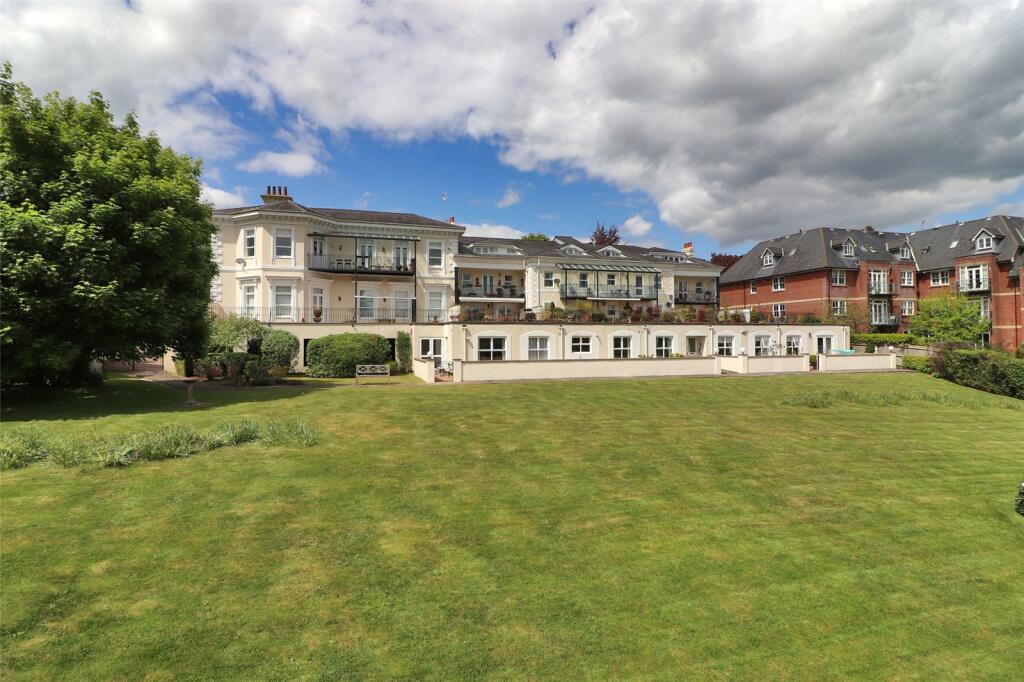 2 bedroom apartment for sale in Parkview, 2 Trinity Close, Tunbridge Wells, Kent, TN2
