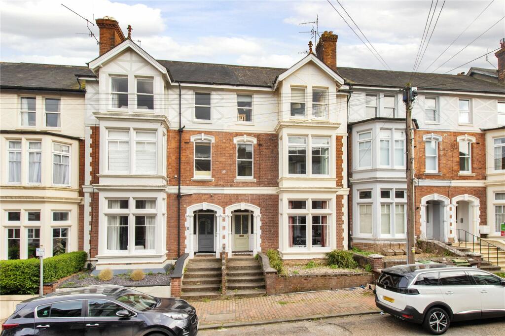 2 bedroom apartment for sale in Guildford Road, Tunbridge Wells, Kent, TN1