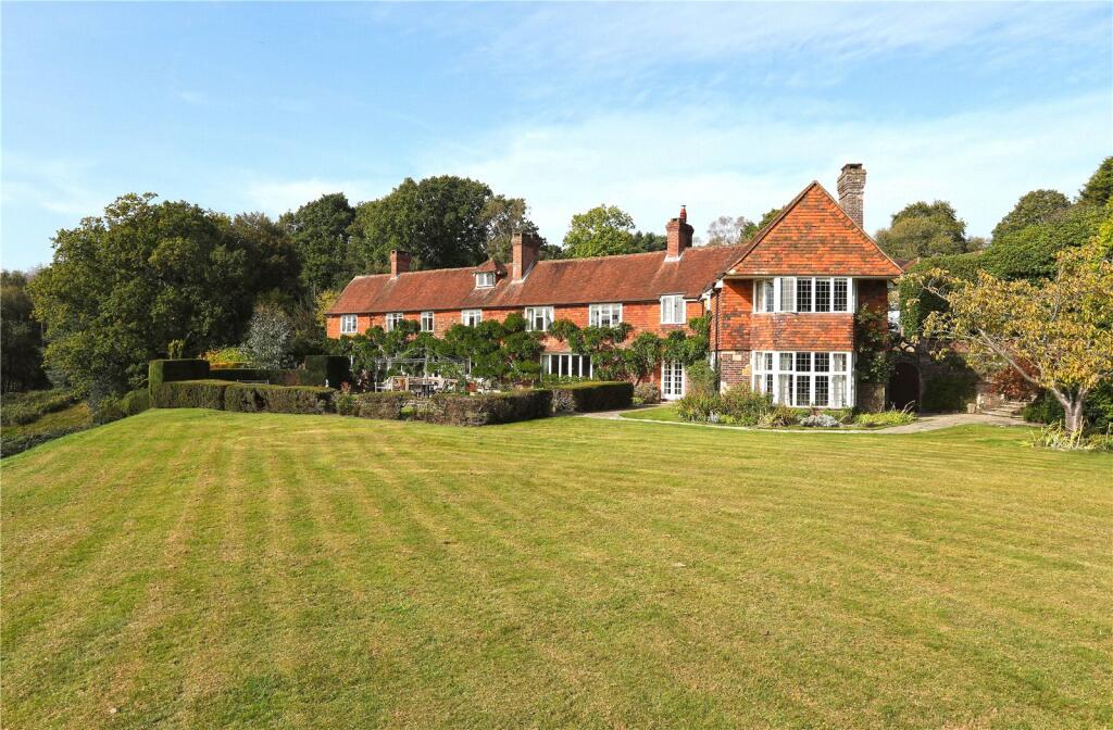 6 bedroom house for sale in Wadhurst Road, Mark Cross, Crowborough