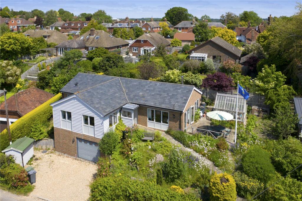 4 bedroom detached house for sale in Rose Hill, Ticehurst, Wadhurst