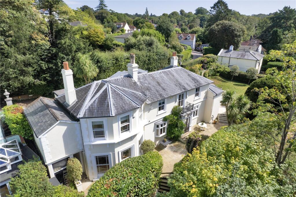 Main image of property: 20 Cumberland Walk, Tunbridge Wells, Kent, TN1