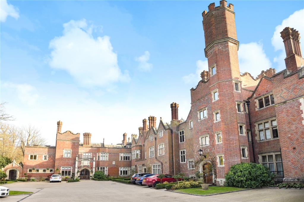 3 bedroom apartment for sale in Swaylands, Penshurst Road, Tonbridge