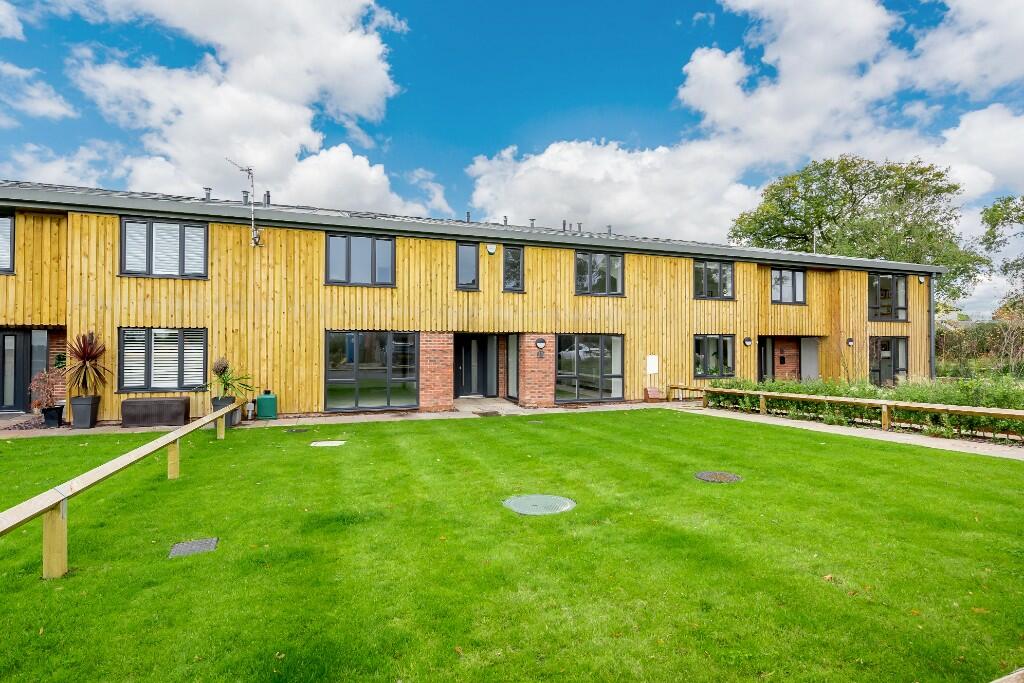 Main image of property: Picton Barns, Ash Hey Lane, Chester, CH2 4HD