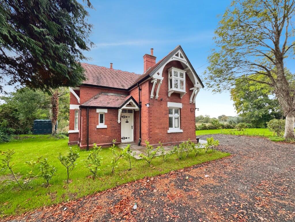 Main image of property: Falcon Lodge, Holme Street, Tarvin, CH3 8EQ