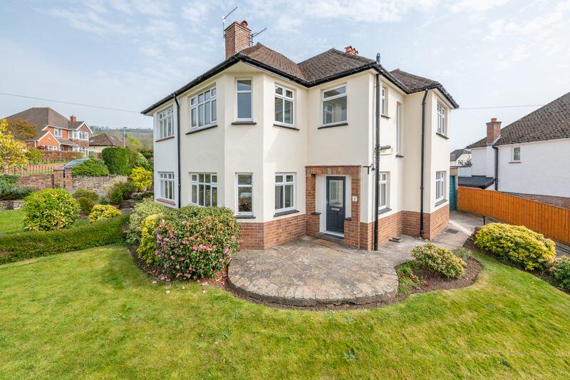 3 bedroom semidetached house for sale in Holywell Crescent