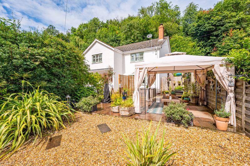 Main image of property: Gilwern, Abergavenny