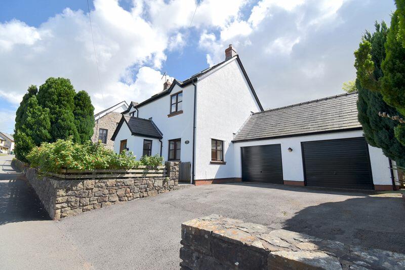 Main image of property: Darenfelin, Llanelly Hill