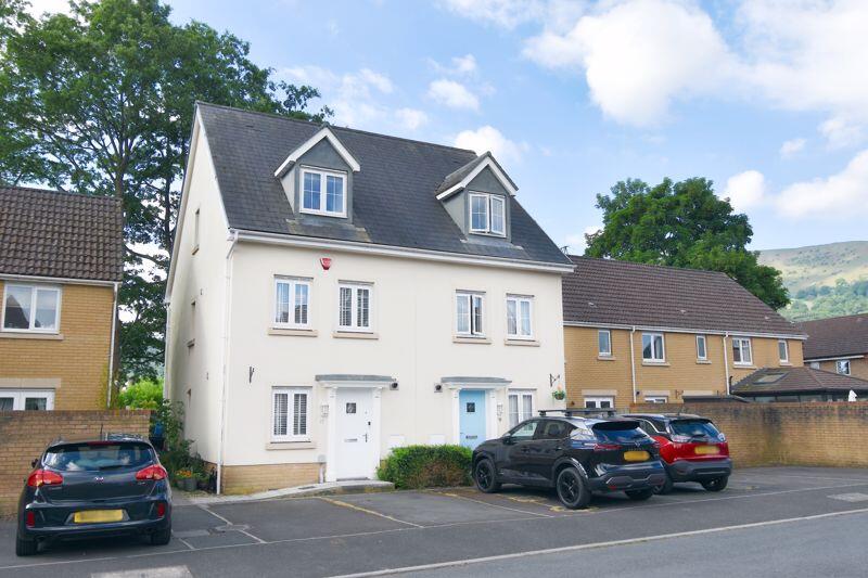 Main image of property: Llanfoist, Abergavenny
