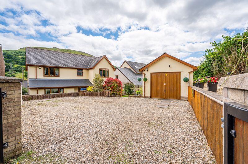Main image of property: Gilwern, Abergavenny