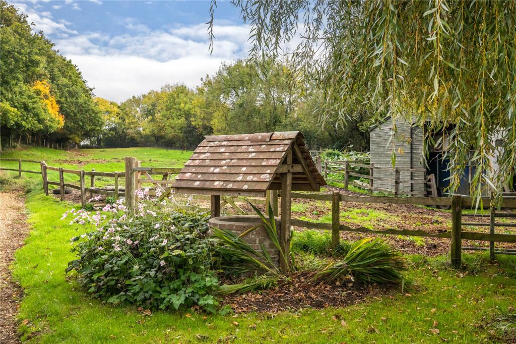 5 bedroom detached house for sale in School Lane, Winfrith Newburgh