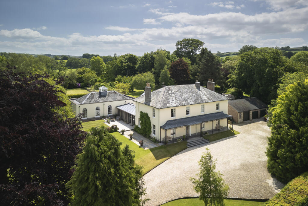 5 bedroom detached house for sale in Buckland Newton, Dorchester