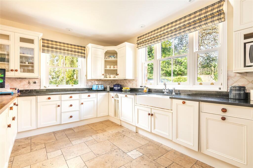 Additional property image - Rowlands Hill, Wimborne, Dorset, BH21