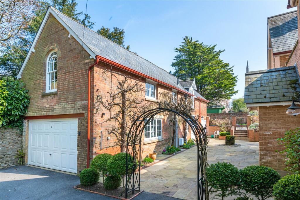 Additional property image - Rowlands Hill, Wimborne, Dorset, BH21