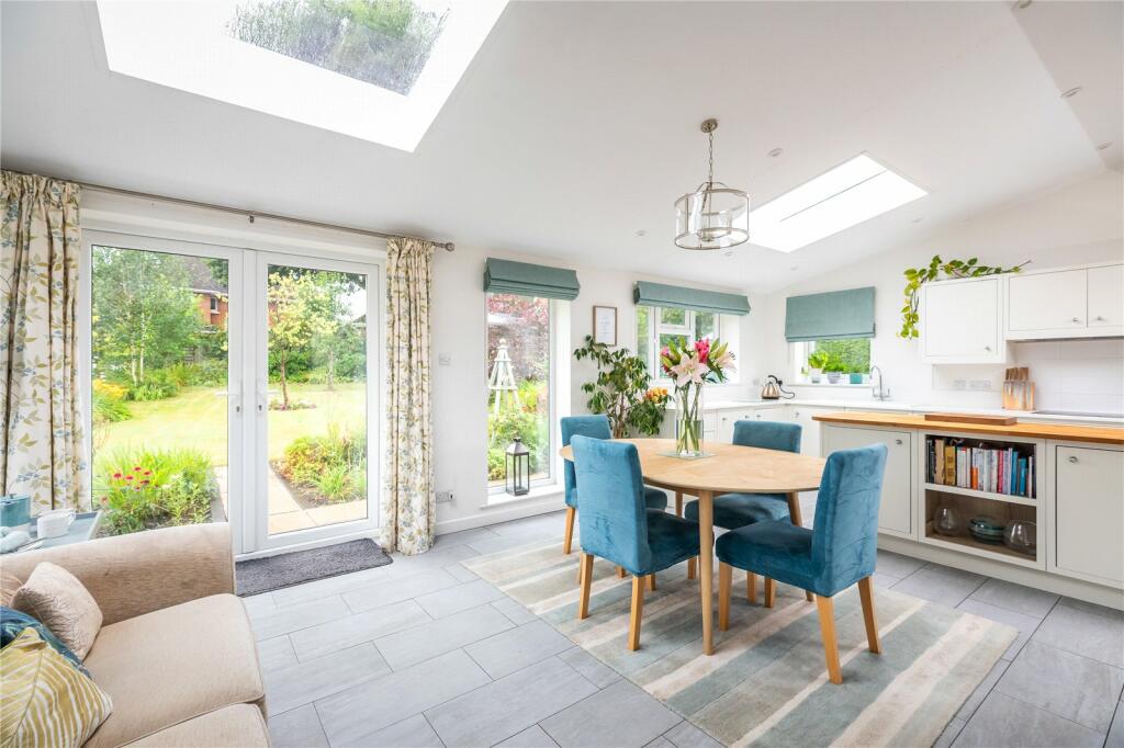 Additional property image - Broomhill, Wimborne, Dorset, BH21