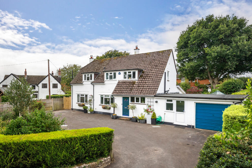 Additional property image - Broomhill, Wimborne, Dorset, BH21