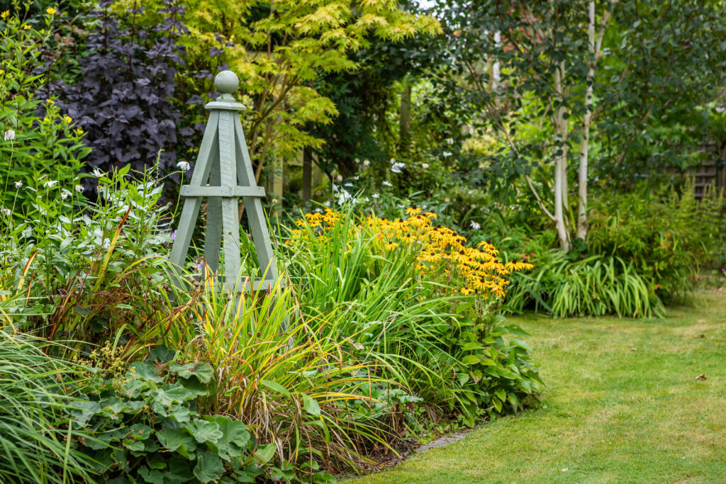 Additional property image - Broomhill, Wimborne, Dorset, BH21
