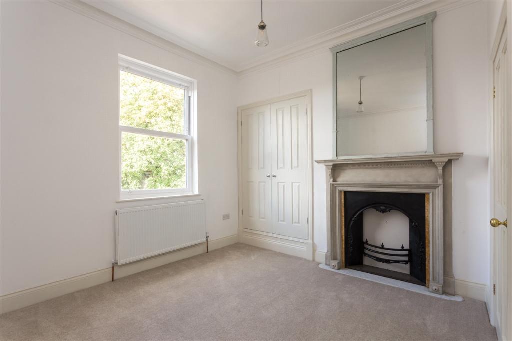 6 bedroom terraced house for sale in Fulford Road, York, YO10