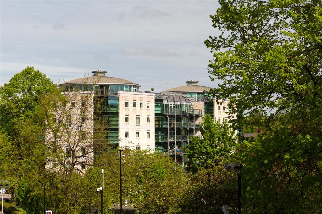 2 bedroom penthouse for sale in Westgate Apartments, Leeman Road, York