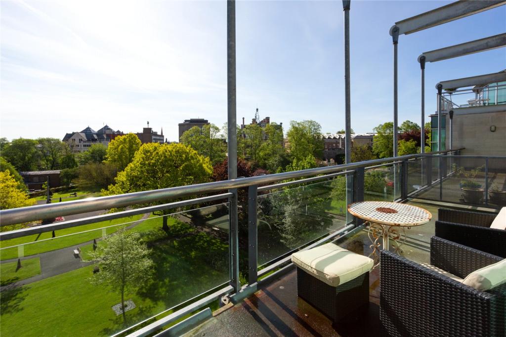 2 bedroom penthouse for sale in Westgate Apartments, Leeman Road, York